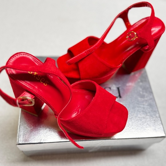 Platform Heels Size 6 - Picture 3 of 6